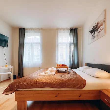 Apartment Friendly In *
